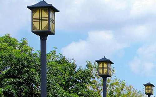 门源庭院灯安装间距与布灯设计全解析